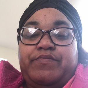 Meet your Posher, Alicia